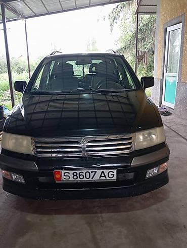 Транспорт: Mitsubishi Grandis: 2000 г., 2.4 л, Механика, Бензин, Универсал — 3