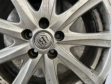 подиум под номер: Колеса в сборе 215 / 45 / R 17, Лето, Б/у, Комплект, Литые, отверстий - 5 — 3
