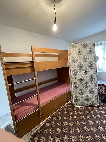 Другая мебель: Двухъярусная кровать из ламинированного дерева с металлическими — 2