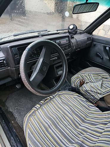 авторынок киргизии цены: Volkswagen Golf: 1986 г., Ручные, Хэтчбэк — 4