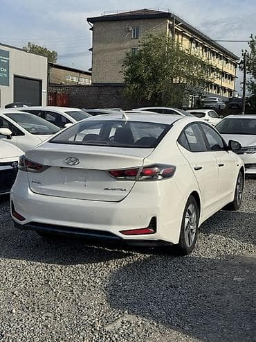 haval h3: Hyundai Elantra: 2020 г., 1.6 л, Автомат, Гибрид, Седан — 3