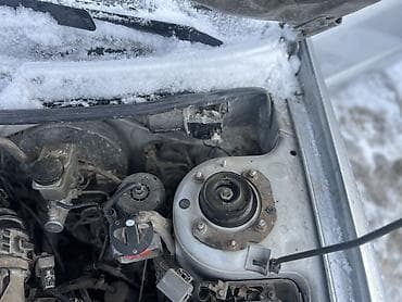 багажник acura: Mazda 626: 2000 г., 2 л, Механика, Бензин, Седан — 9