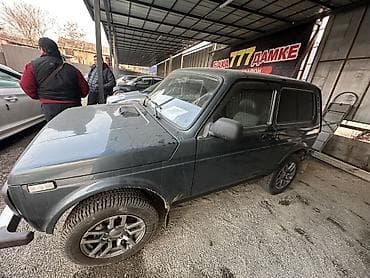 нижний ноорус: ВАЗ (ЛАДА) 4x4 Нива: 2015 г., Механика, Внедорожник — 2