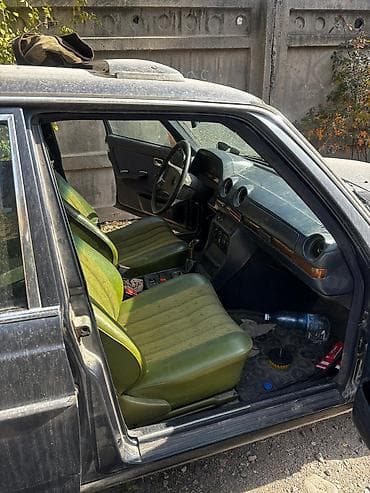 v class: Mercedes-Benz W123: 1984 г., 2.3 л, Механика, Бензин, Седан — 6