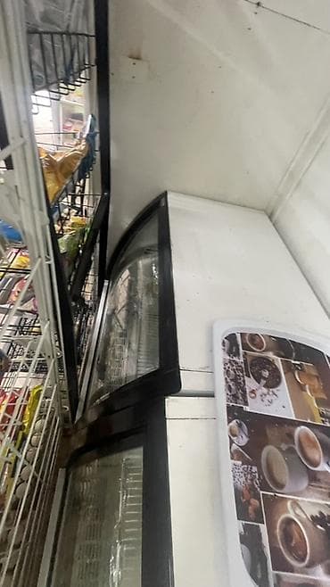 витрынный холодильник: Для молочных продуктов — 2