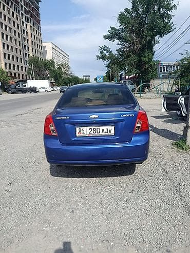 Chevrolet Lacetti: 2005 г., 1.6 л, Механика, Бензин, Седан