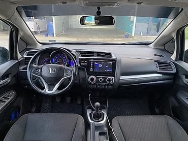 люки крыши: Honda Fit: 2017 г., 1.5 л, Ручные, Бензин, Хэтчбэк — 10