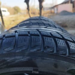 покрышка 12 дюймов: Шины 235 / 55 / R 19, Зима, Б/у, Комплект, Внедорожные (АТ/МТ), Корея, Yokohama — 2