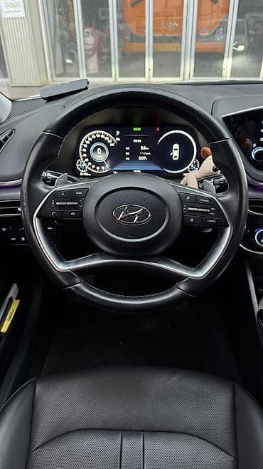 golf 2: Hyundai Sonata: 2022 г., 2 л, Автомат, Газ, Лифтбек — 9