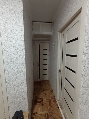 продаю в связи с переездом: 3 комнаты, 93 м², 106 серия, 1 этаж — 7