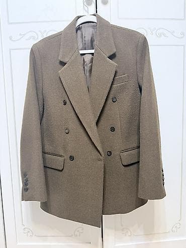 Двубортный блейзер/пиджак классического кроя. - Цвет: оливково‑хаки