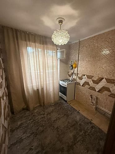 куплю квартиру 3 х комнатную: 1 комната, 32 м², 104 серия, 3 этаж, Косметический ремонт — 3