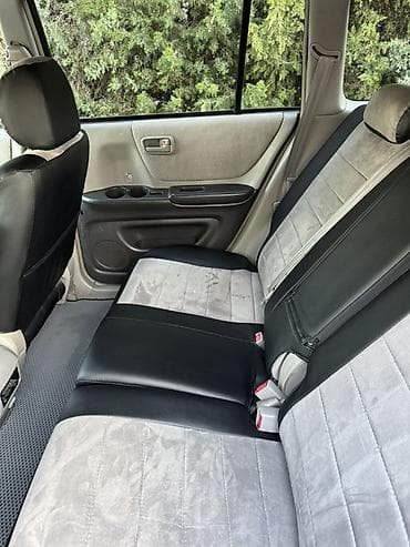 prius v: Toyota Highlander: 2001 г., 2.4 л, Автомат, Бензин, Кроссовер — 6