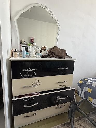 шкафы бишкек: Спальный гарнитур, Комод, МДФ, цвет - Черный — 2