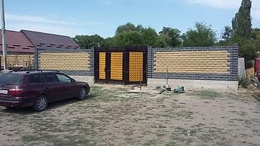 surface pen: Декоративные бетонные заборы из вибропрессованного блока. - Материал — 1