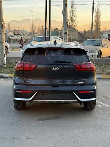 santa fe: Kia Niro: 2017 г., 1.6 л, Автомат, Гибрид, Кроссовер — 5