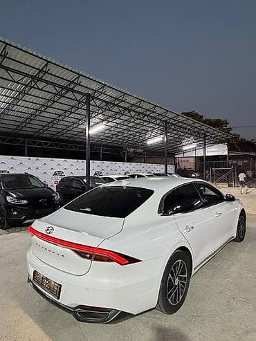 купить hyundai staria: Hyundai Grandeur: 2020 г., 3 л, Робот, Газ, Седан — 2