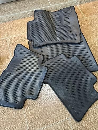 mersedes e320: Комплект автомобильных ковриков для салона (передние и задние, 4 шт.) — 1