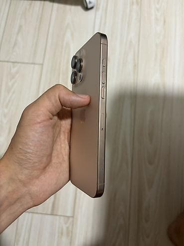 sim: IPhone 16 Pro Max. 256гб, 92% (Titanium) — бежево‑золотистый цвет С — 4