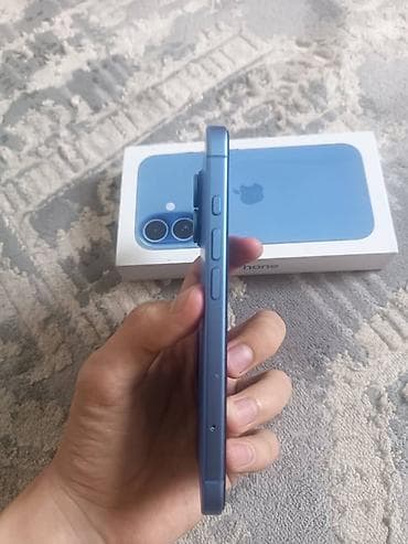 iphone 16 бу: IPhone 16, Б/у, 256 ГБ, Голубой, Защитное стекло, Чехол, Коробка, 89 % — 2