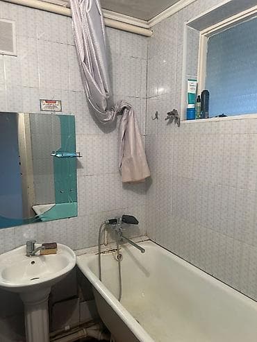 беш сары уголь: Сдается 2ком квартира.на длительный срок.5мкр 5этаж.хорошая — 1