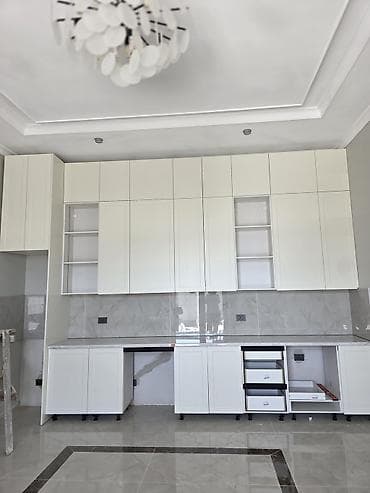 азия пелес: Просторный дом в классическом стиле с колоннами и выразительным — 2