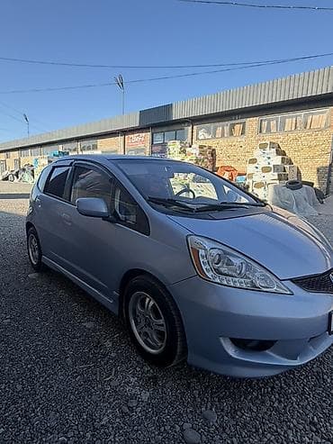 подголовник фит: Honda Fit: 2009 г., 1.5 л, Автомат, Бензин, Хэтчбэк — 2
