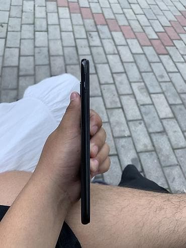 poco f5: Смартфон с экраном ~ (каплевидный вырез под фронтальную камеру) — 4