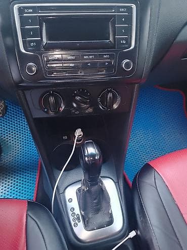 Volkswagen: Volkswagen Polo: 2014 г., 1.6 л, Автомат, Бензин, Седан — 5