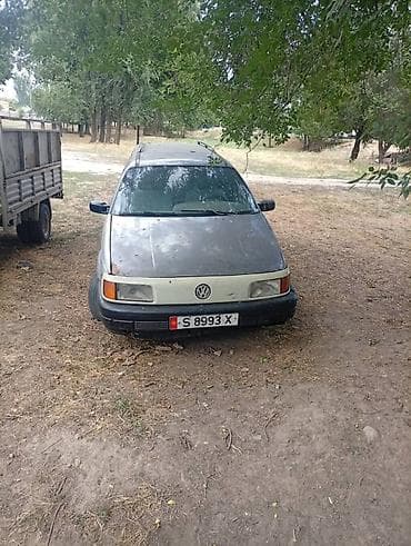 variant: Volkswagen Passat Variant: 1989 г., Бензин, Универсал — 6
