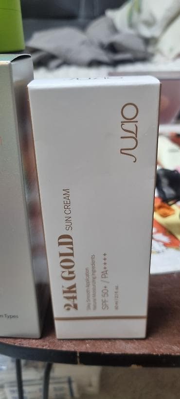 Личные вещи: Солнцезащитные кремы SPF50+ / PA++++ - 24K GOLD Sun Cream, 60 мл — 1