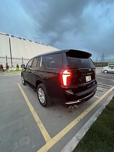 Chevrolet Tahoe: 2025 г., 5.3 л, Автомат, Бензин, Внедорожник — 4