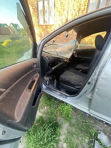 Кузовные детали: Аварийное состоянияда Тойота виш сатылат. баардык запчастары бар — 4