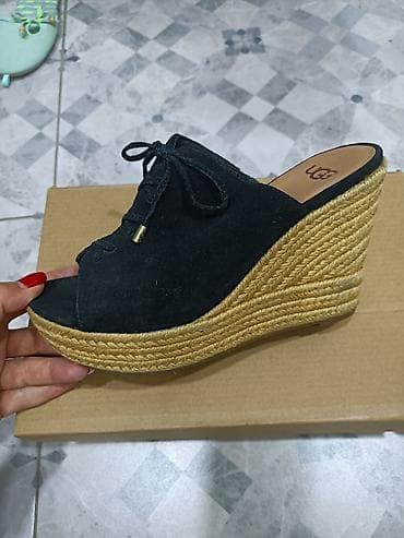 Сабо: Босоножки, 36, 37, UGG, Б/у, цвет - Черный, Самовывоз, Платная доставка — 3