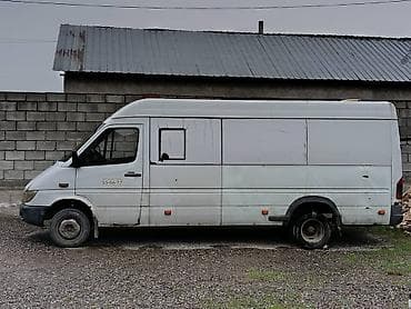 toyota runix: Легкий грузовик, Mercedes-Benz, Стандарт — 2