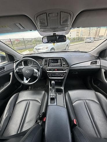 crown 2018: Hyundai Sonata: 2018 г., Седан — 10