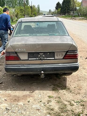 электромобиль желмаян: Mercedes-Benz W124: 1989 г., 2.3 л, Кол менен иштөөчү, Дизель, Седан — 4