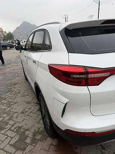 задний бампер степвагон: JMEV EX5: 2021 г., Электромобиль, Кроссовер — 4