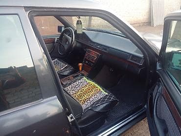 ом 642: Mercedes-Benz W124: 1990 г., 2 л, Механика, Бензин, Универсал — 5