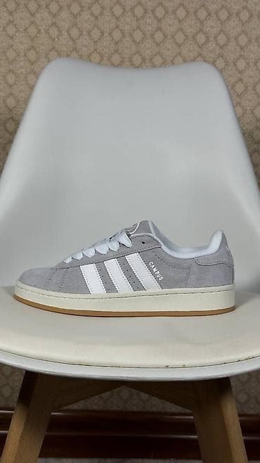 джинсы бишкек мужские: Мужские кроссовки, 41, Adidas, Новый, цвет - Серый — 3