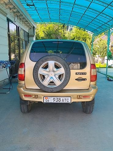 газ 53 ысык кол: Chevrolet : 2005 г., 1.7 л, Кол менен иштөөчү, Бензин, Жол тандабас — 3