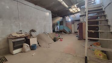 срочно продаю в связи с переездом: 3 комнатный дом + здание с производственно-складским потенциалом — 10