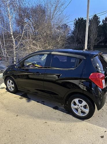 2019: Chevrolet Spark: 2019 г., 1 л, Автомат, Бензин, Хэтчбэк — 4