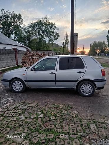 subaru 2010: Volkswagen Golf: 1994 г., 1.6 л, Бензин, Хэтчбэк — 4