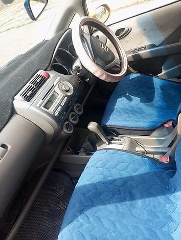 j 5: Honda Fit: 2005 г., 1.3 л, Автомат, Бензин, Хэтчбэк — 7