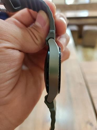 mi bent: —Galaxy watch 7 в отличном состоянии.Цвет корпуса темно — 4