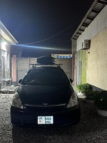 Toyota WISH: 2003 г., 1.8 л, Автомат, Бензин, Универсал — 2