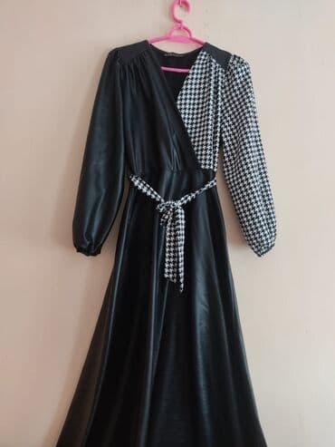 Вечерное платья 42-44 размер