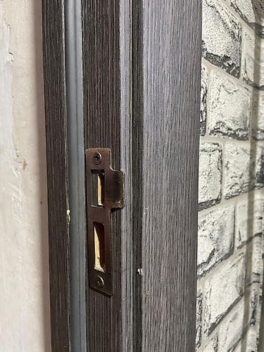 рейка потолок: Продаю дверь открытие левое б/у город Кант — 4