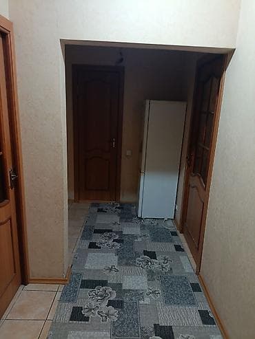 Сдаётся комната в квартире. - Просторный коридор, отдельная дверь в